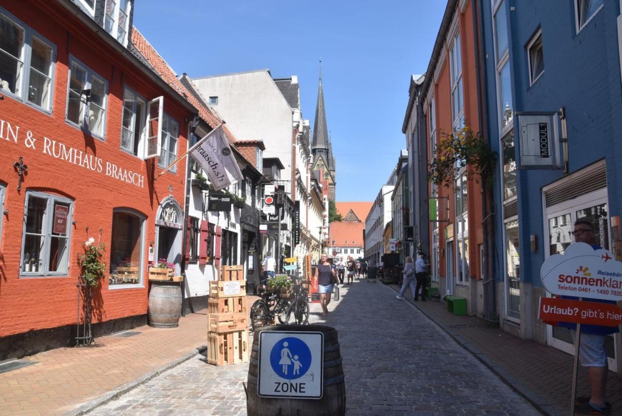 Fewo1846 - An Der Alten Kaffeeroesterei - Stilvoll Eingerichtete 2-Zimmer-Wohnung Im Stadtzentrum Flensburg Kültér fotó