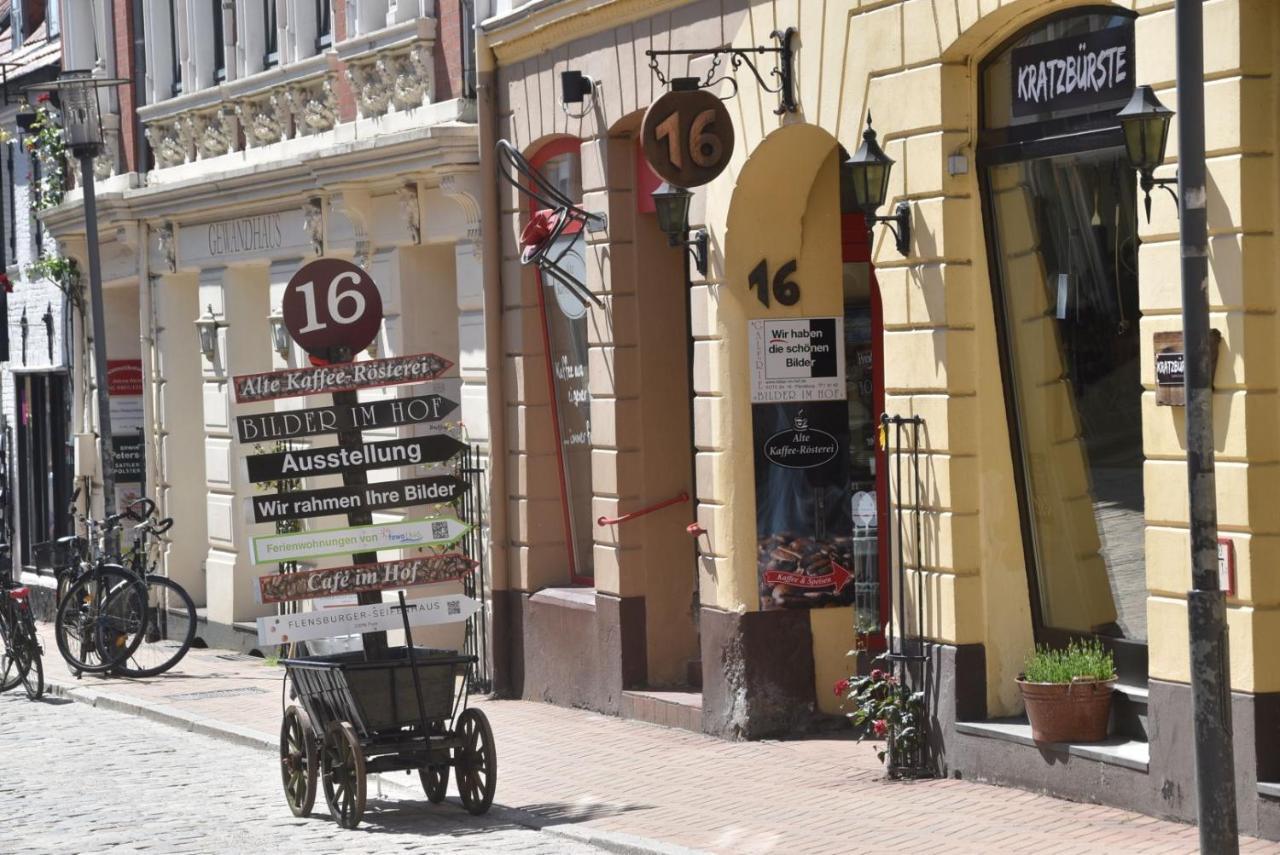 Fewo1846 - An Der Alten Kaffeeroesterei - Stilvoll Eingerichtete 2-Zimmer-Wohnung Im Stadtzentrum Flensburg Kültér fotó